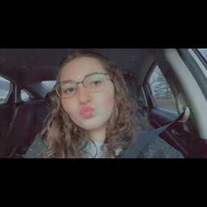 Meet your Posher, Torrie